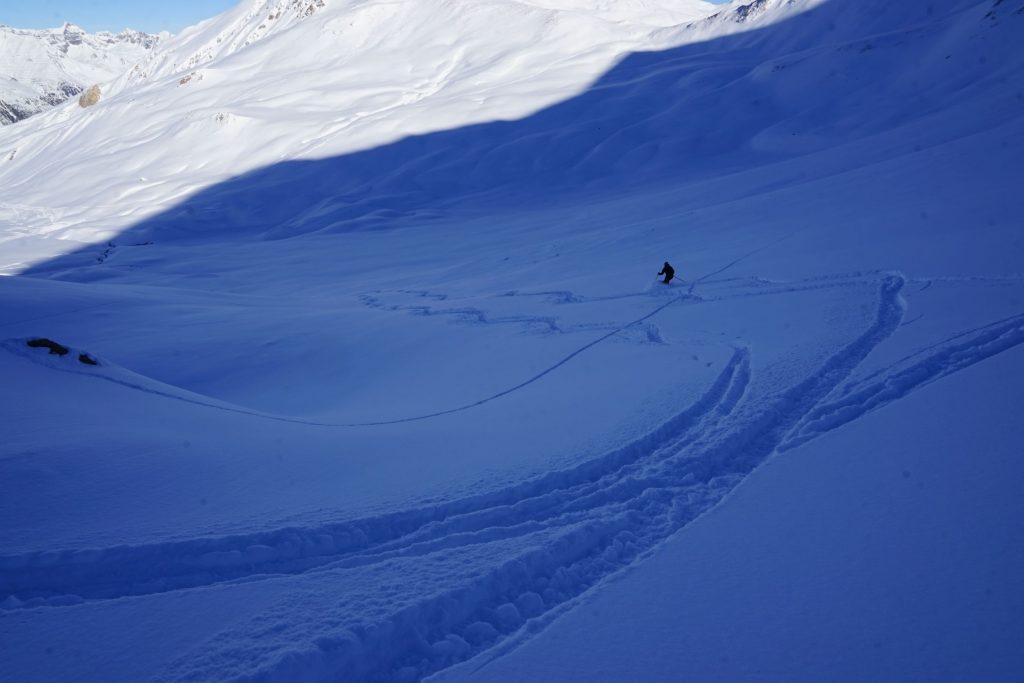 Ischgl: Rechts neben der Piste Nr. 42 vom Piz Val Gronda (2812 m) ins Vesil. Foto: Rainer Krause