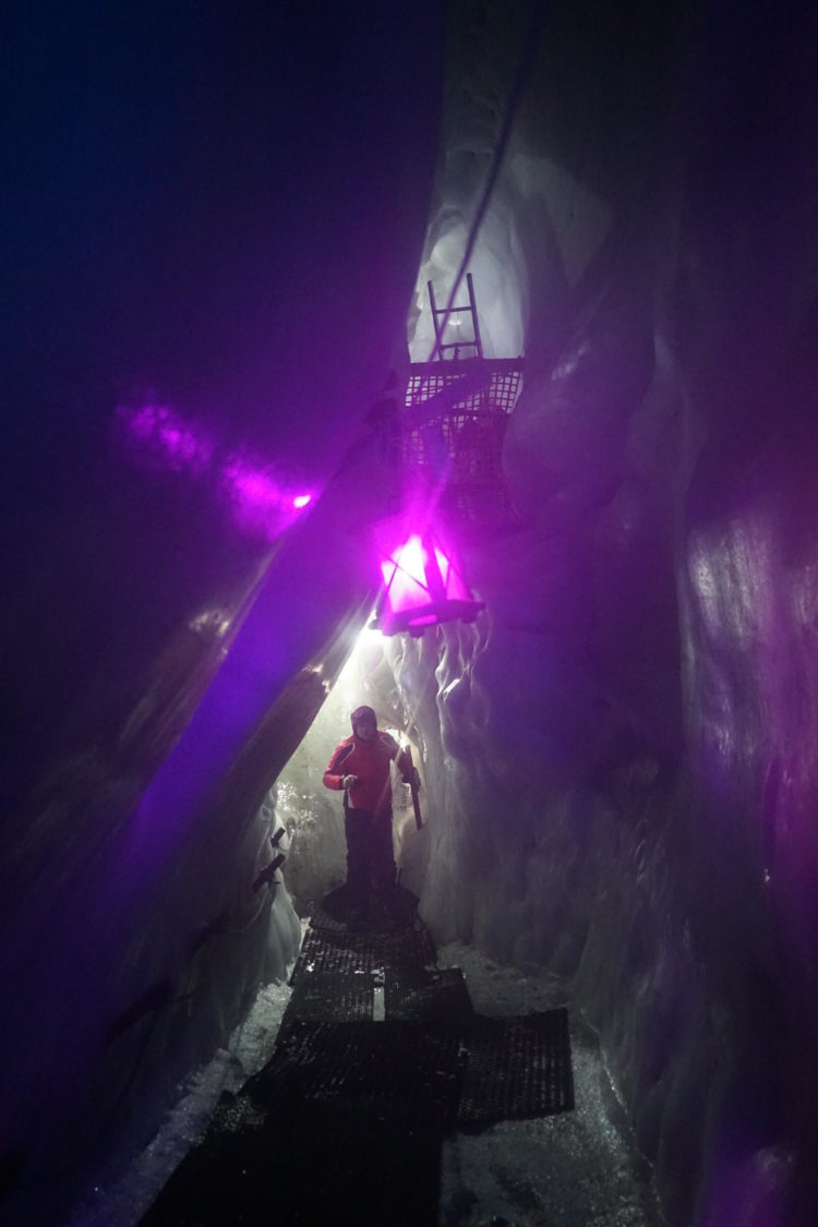 Hintertuxer Gletscher in Tirol, im Natureispalast . Foto: Rainer Krause